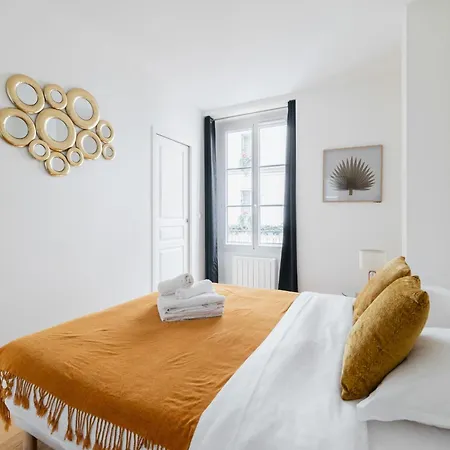 2 Pieces Renovee A Neuf 5 - 4p Paris