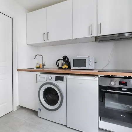 Apartament 2 Pieces Renovee A Neuf 5 - 4p *